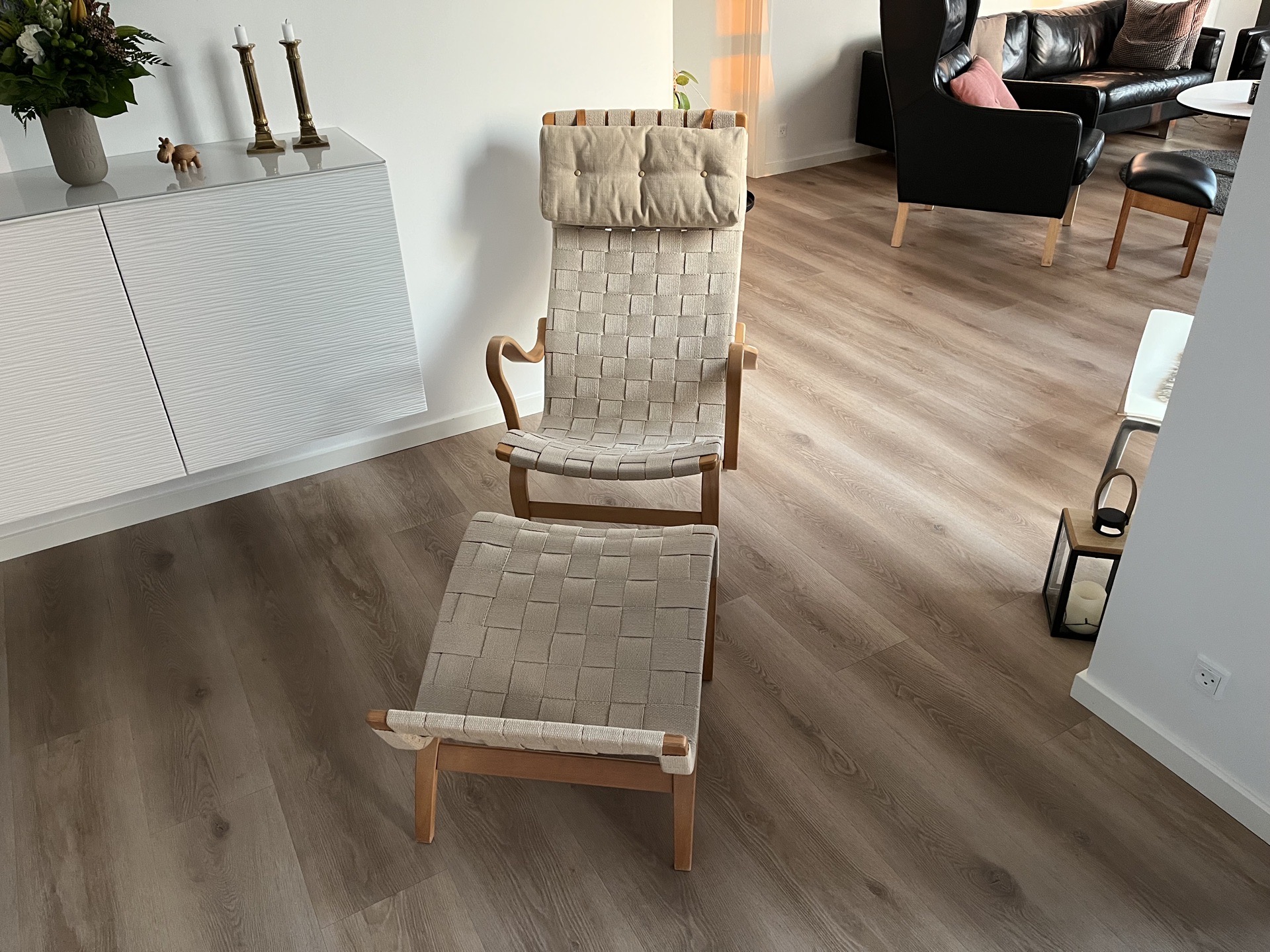 Bruno Mathsson Mi477 Pernilla 2 hvilestol i lakeret bøg. Pris 8.500,-